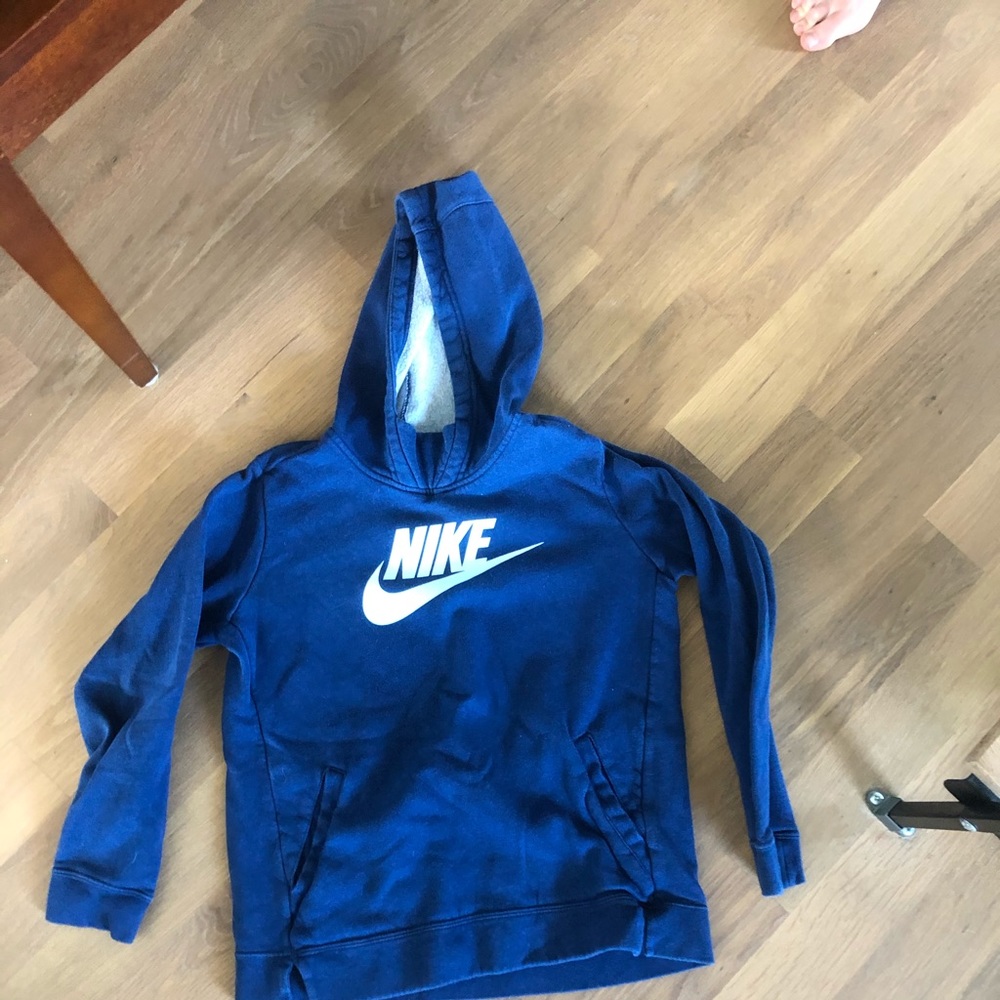 kids navy blue nike sweatshirt